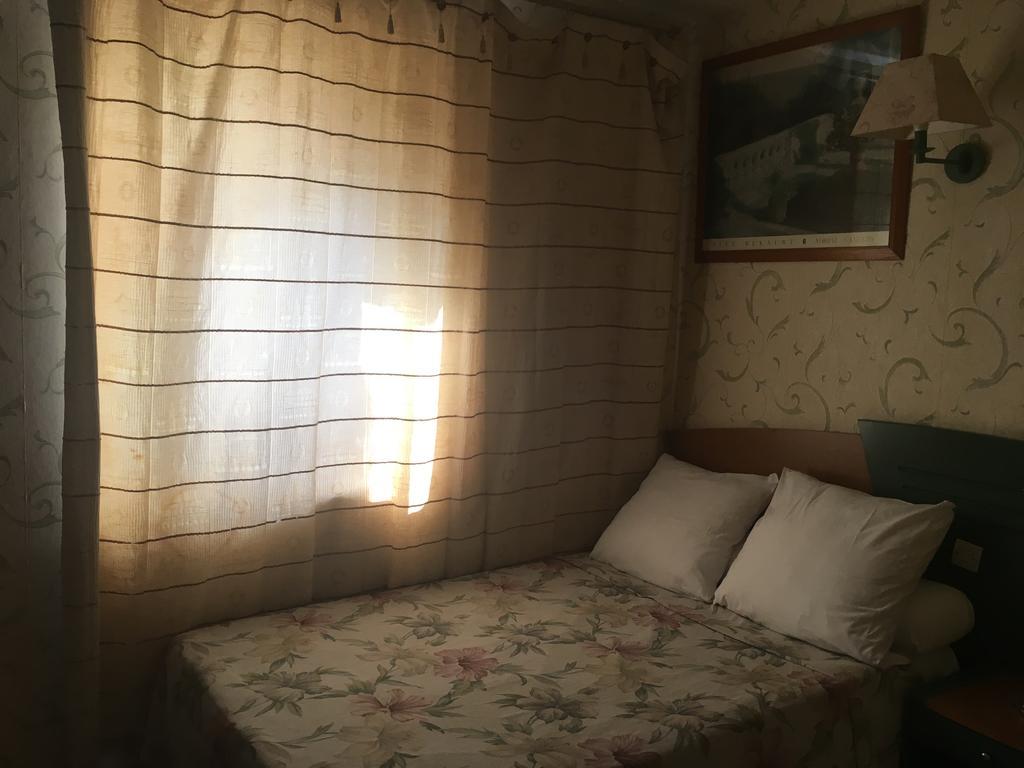 Hotel Relax Marseille Ngoại thất bức ảnh
